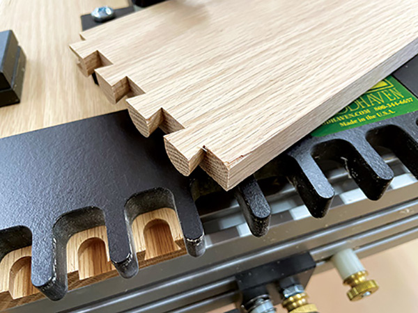 Scoring dovetail pin locations with band saw