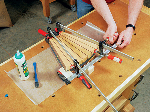 Setting up clamp structure for knife block blanks