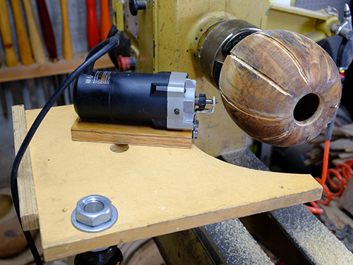 Using router to cut lines in pumpkin shape